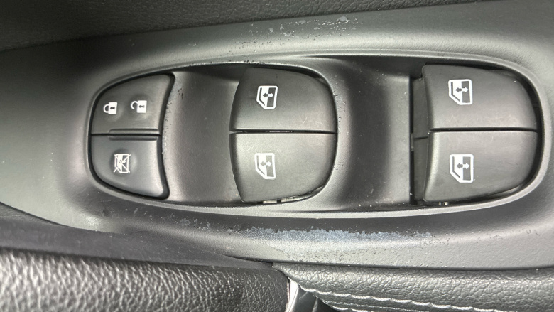 Nissan Qashqai 1.3 DiG-T 160 [157] N-Motion 5dr DCT Petrol Hatchback